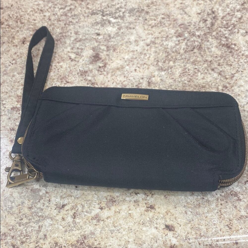 Travelon black Wristlet Wallet zip closure